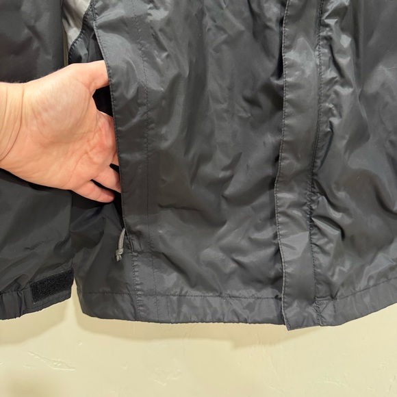 EUC Columbia Men's Small Omni Shield Packable Rain Waterproof Jacket Black Gray - Picture 4 of 13
